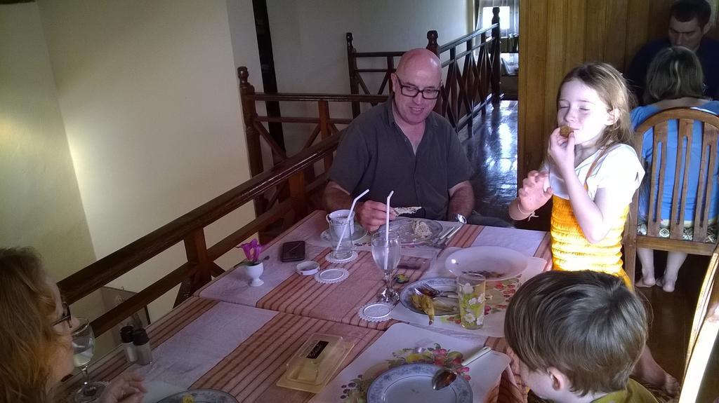 Primrose Inn Kandy Dış mekan fotoğraf